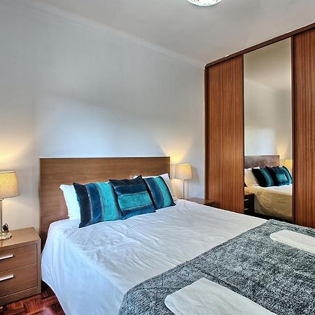 Garden Cristo Rei Apartment ลิสบอน ภายนอก รูปภาพ