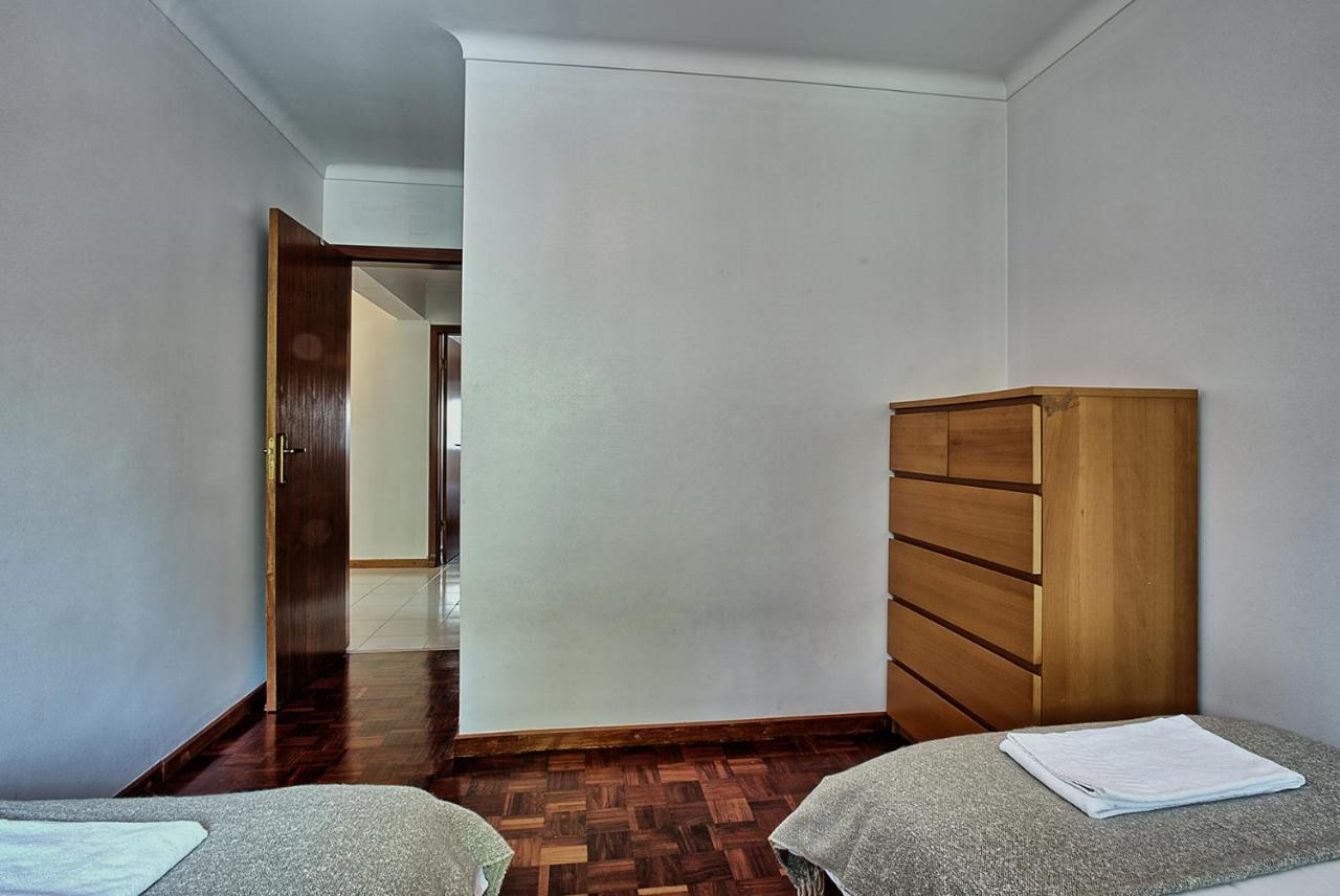 Garden Cristo Rei Apartment ลิสบอน ภายนอก รูปภาพ
