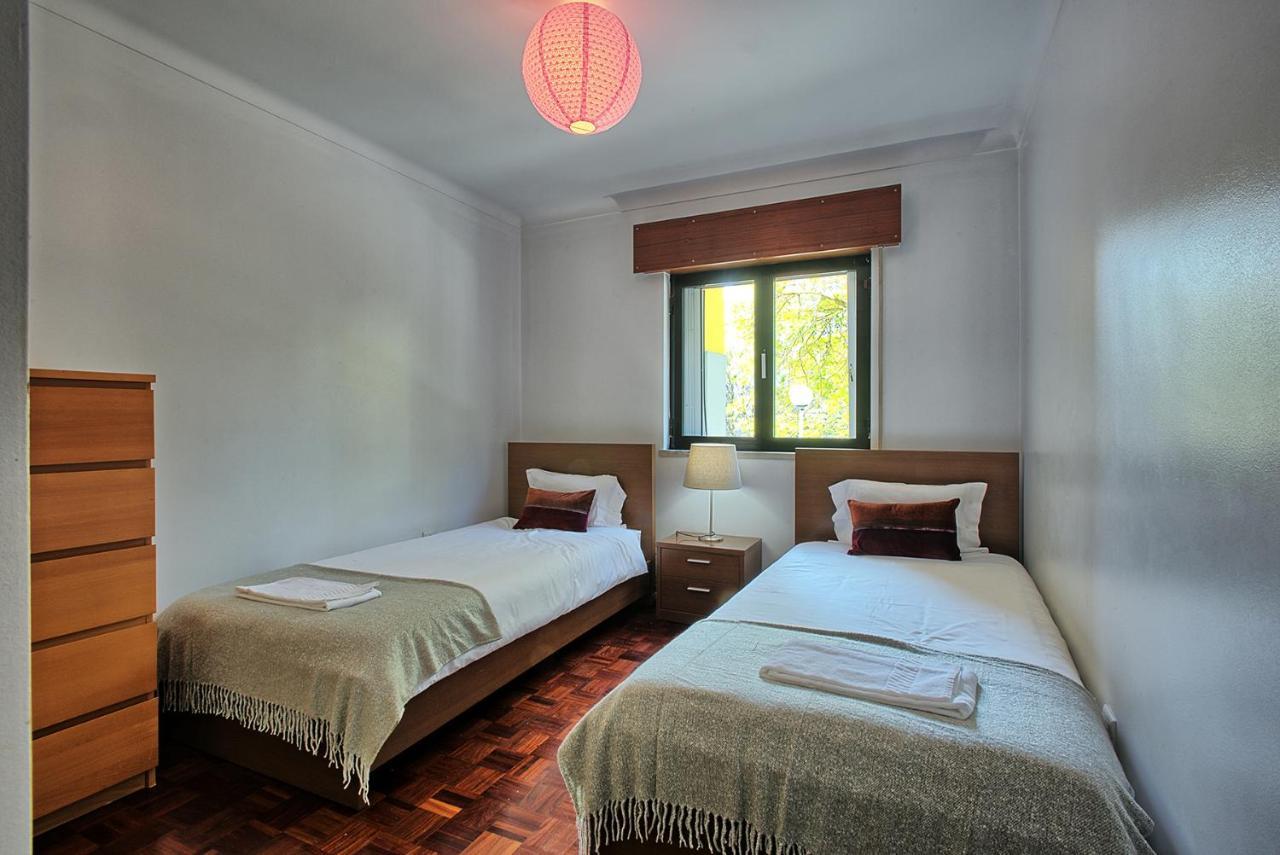 Garden Cristo Rei Apartment ลิสบอน ภายนอก รูปภาพ
