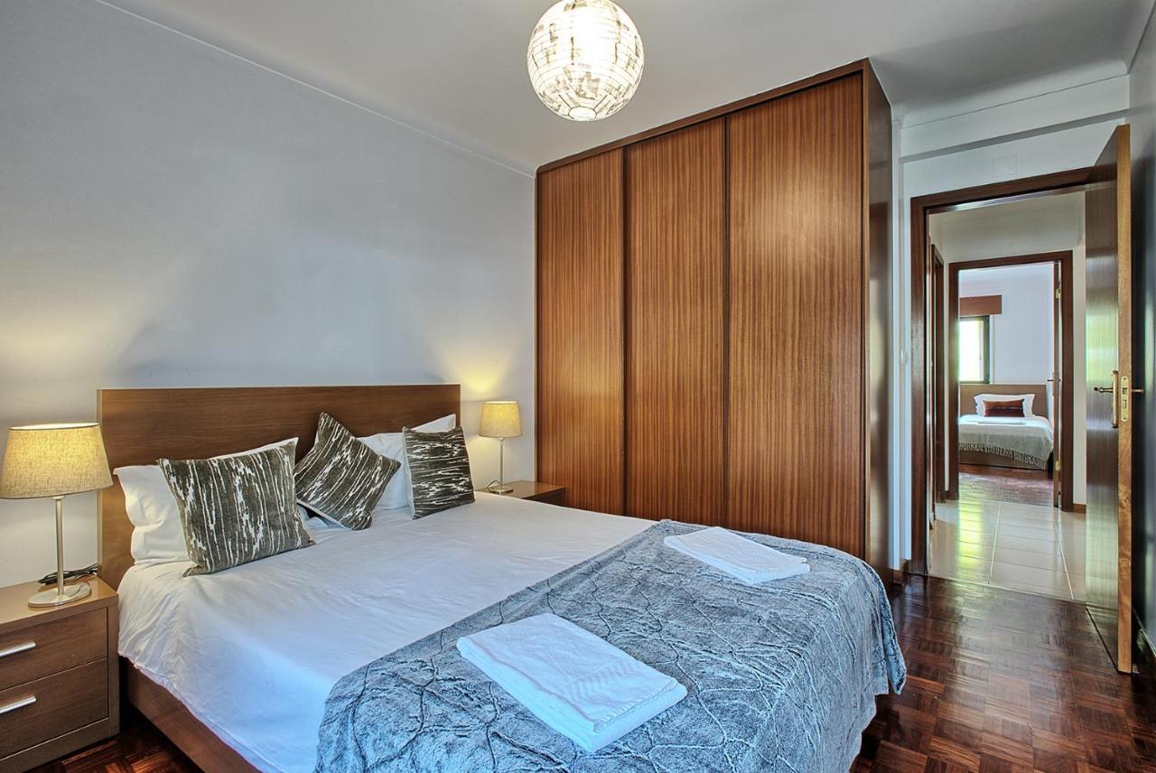 Garden Cristo Rei Apartment ลิสบอน ภายนอก รูปภาพ